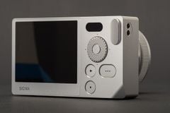 Vì sao Sigma kém lạc quan hơn về thị trường máy ảnh