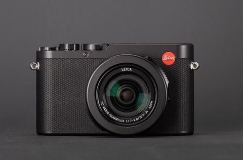 Đánh giá Leica D-Lux 8: chiếc compact zoom mới đầy hấp dẫn? Chưa chắc đâu