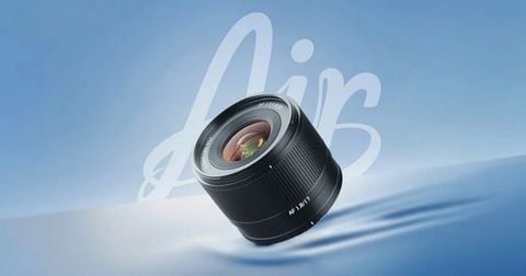 TTArtisan vừa ra mắt AF 17mm f/1.8 Air siêu nhỏ gọn, khẩu lớn, giá chỉ 150 USD — lựa chọn cực “hời” cho người mê street life và du lịch.