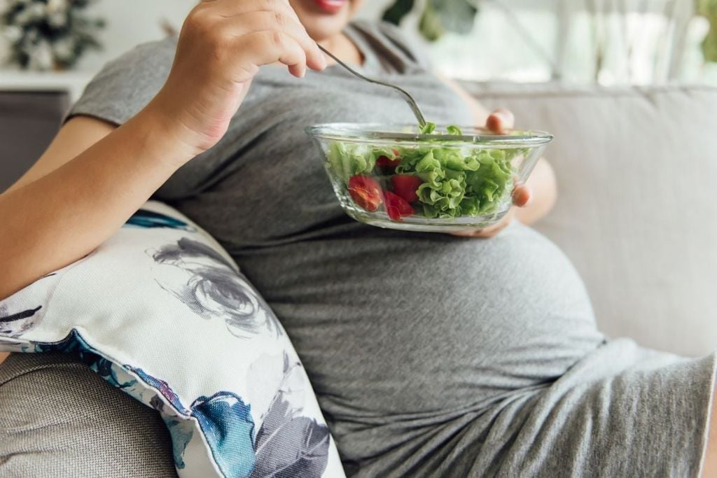 Cách làm giảm axit dạ dày cho bà bầu hiệu quả thực tế