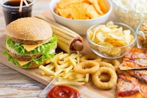 Lỡ ăn nhiều đồ dầu mỡ phải làm sao? Cách xử lý nhanh