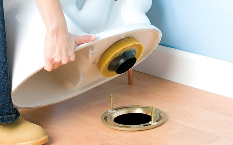 Hướng dẫn xử lý chỉnh lệch tâm bồn cầu nhanh chóng, an toàn