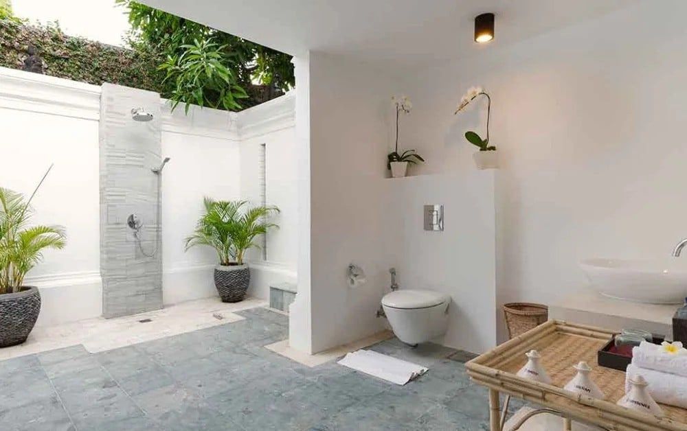 Phòng tắm biệt thự ngoài trời