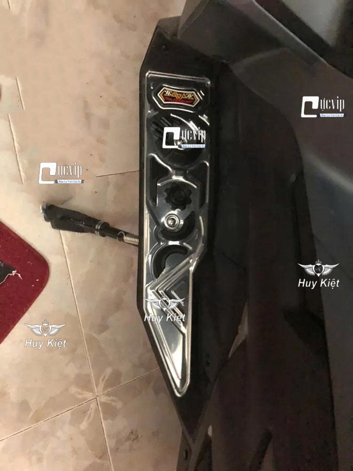 Thảm Gác Chân Trước AirBlade AB 2023 - 2025 160cc, 125cc Inox, Xi Mạ Crom, Carbon MS6818
