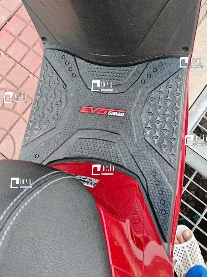 Thảm Xe Điện Evo Grand, Evo Grand Lite Cao Su Dày MS6826