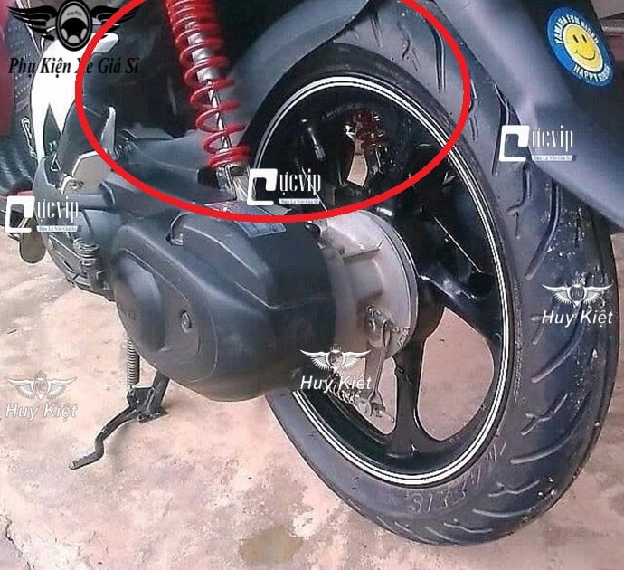 Dè Con Chắn Bùn Sau Cho Nouvo 4 LX, Nouvo 5 MS6840