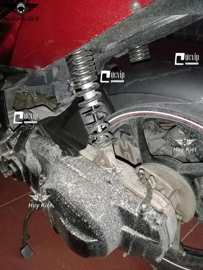 Dè Con Chắn Bùn Sau Cho Nouvo 5 MS6836