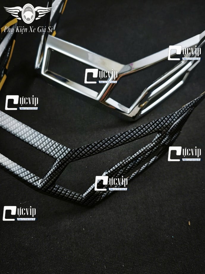 Ốp Chụp Đèn Lái Sau (Ốp Đuôi Đèn Sau) Vario 160cc Xi Niken, Sơn Cabon MS6917