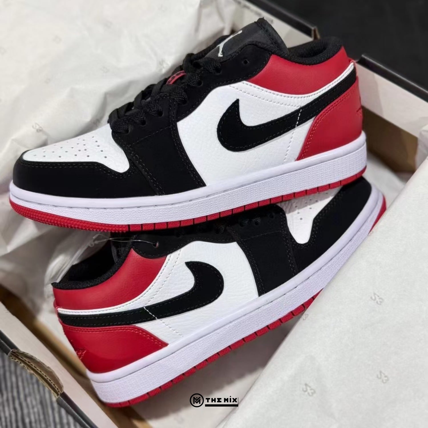 Air Jordan 1 Low Black Toe New, Jordan 1 Low Black Toe, IB8971-106, Jordan special box, upgraded leather Jordan 1 Low, Jordan heel logo, Black Toe Jordan Low