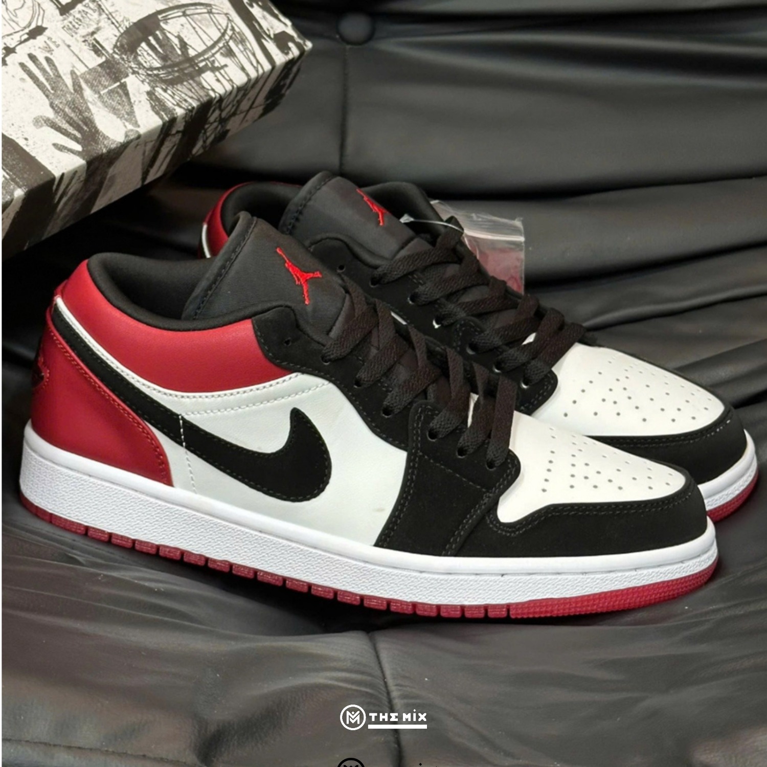 Air Jordan 1 Low Black Toe New, Jordan 1 Low Black Toe, IB8971-106, Jordan special box, upgraded leather Jordan 1 Low, Jordan heel logo, Black Toe Jordan Low