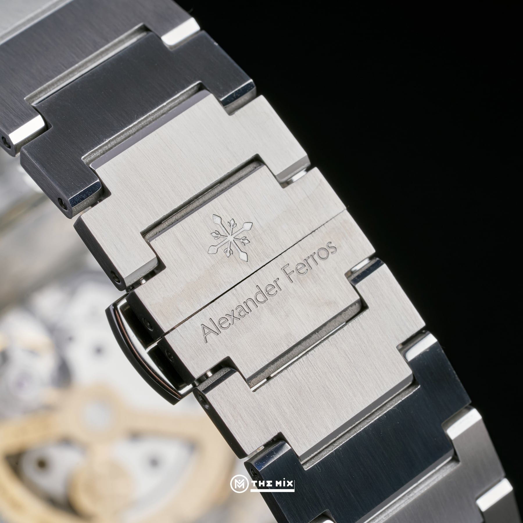 Đồng Hồ 5052S/02 Guilloché Silver 40mm - Alexander Ferros