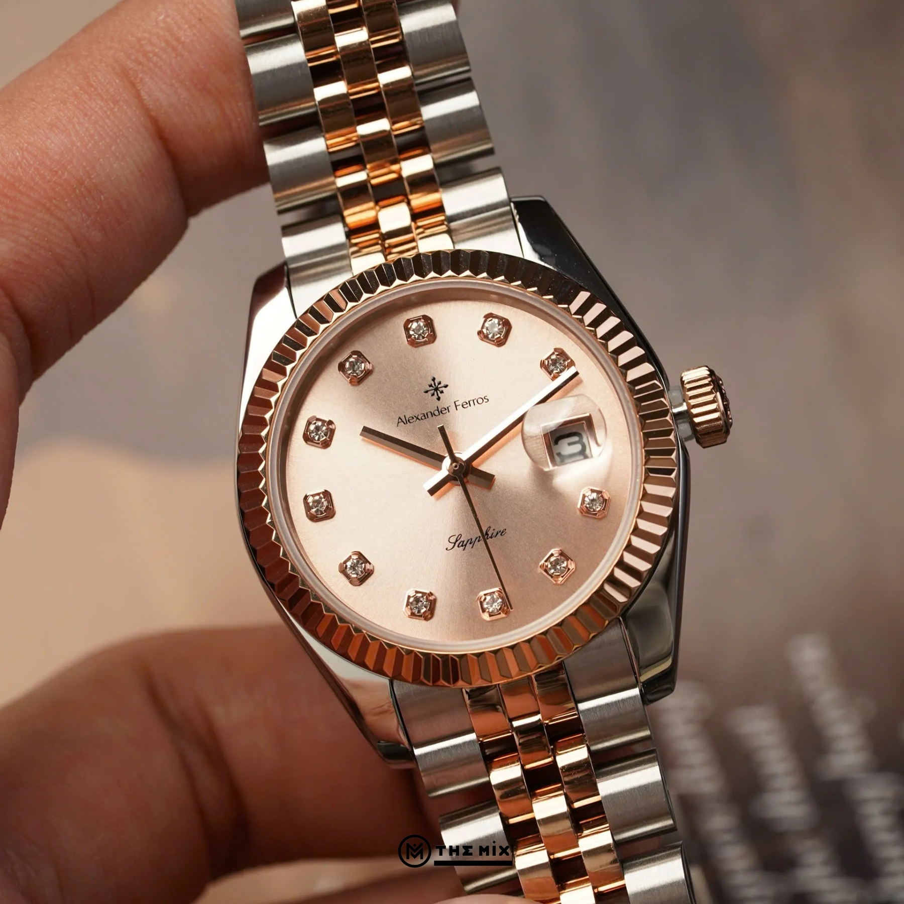 Đồng Hồ Alexander Ferros 8222D/16 - 31mm Light Sunburst Dial Fluted