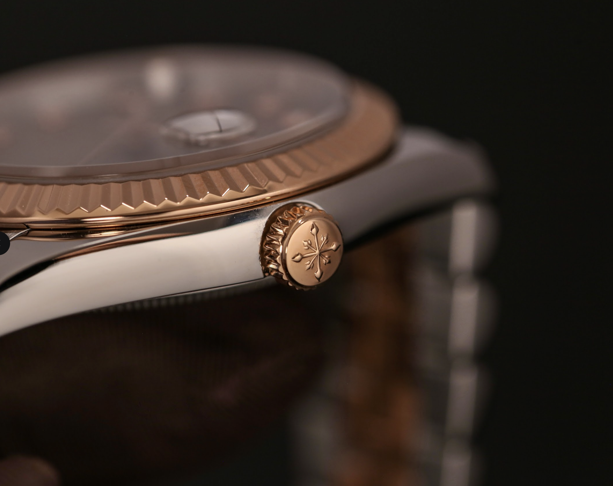 Đồng Hồ Alexander Ferros 8232D/08 - 38mm Choco Sunburst Dial Fluted