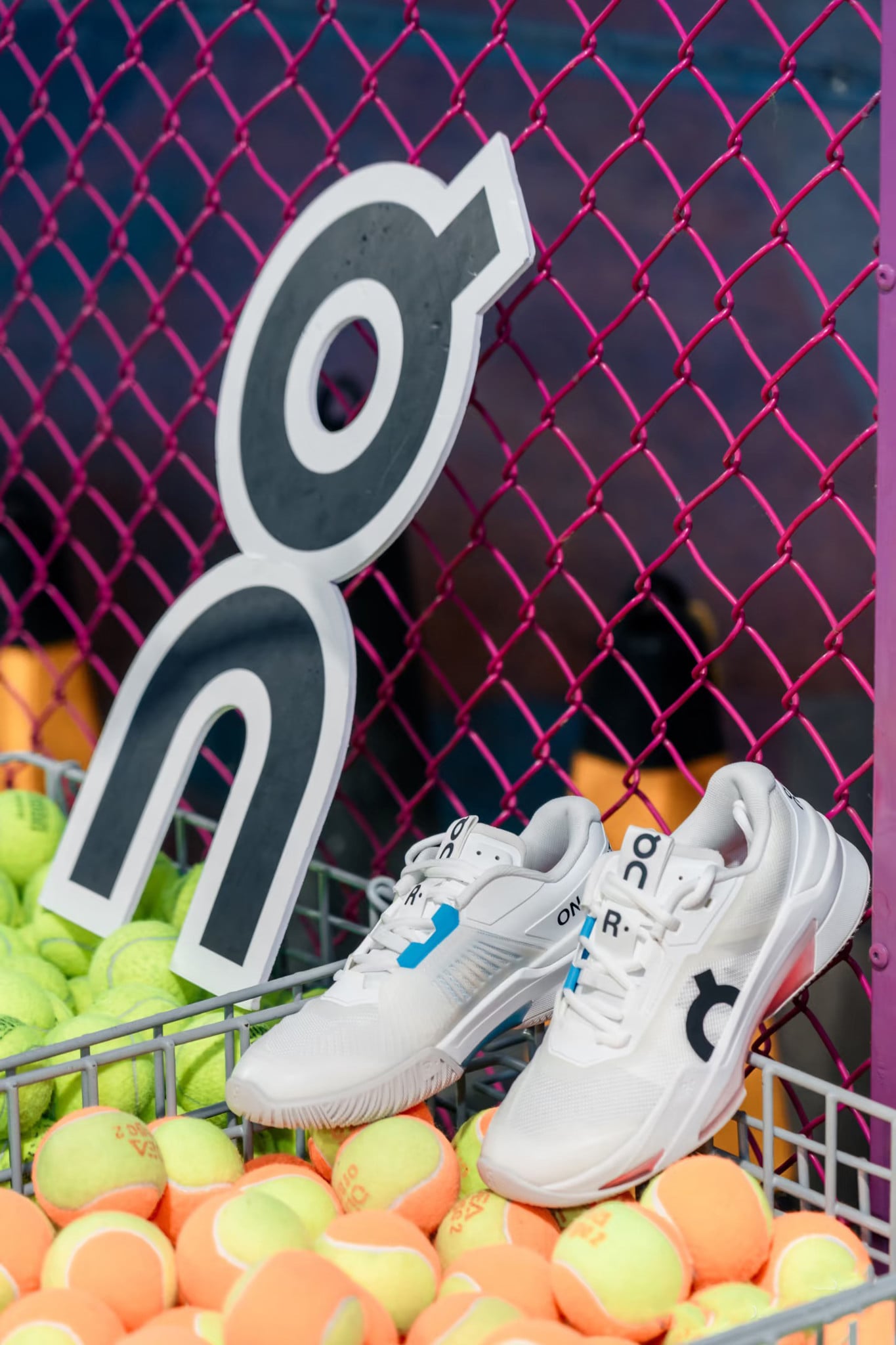 Giày Pickleball On The Roger Pro Fire “White Pink” - 3MF30102626