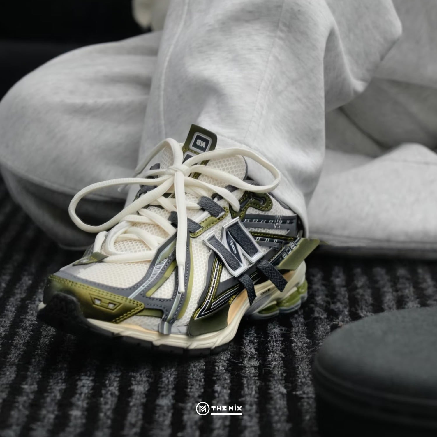 New Balance 1906 Olive Juice And Sea Salt, New Balance 1906ANC, NB 1906 olive, retro running sneaker, New Balance lifestyle sneaker