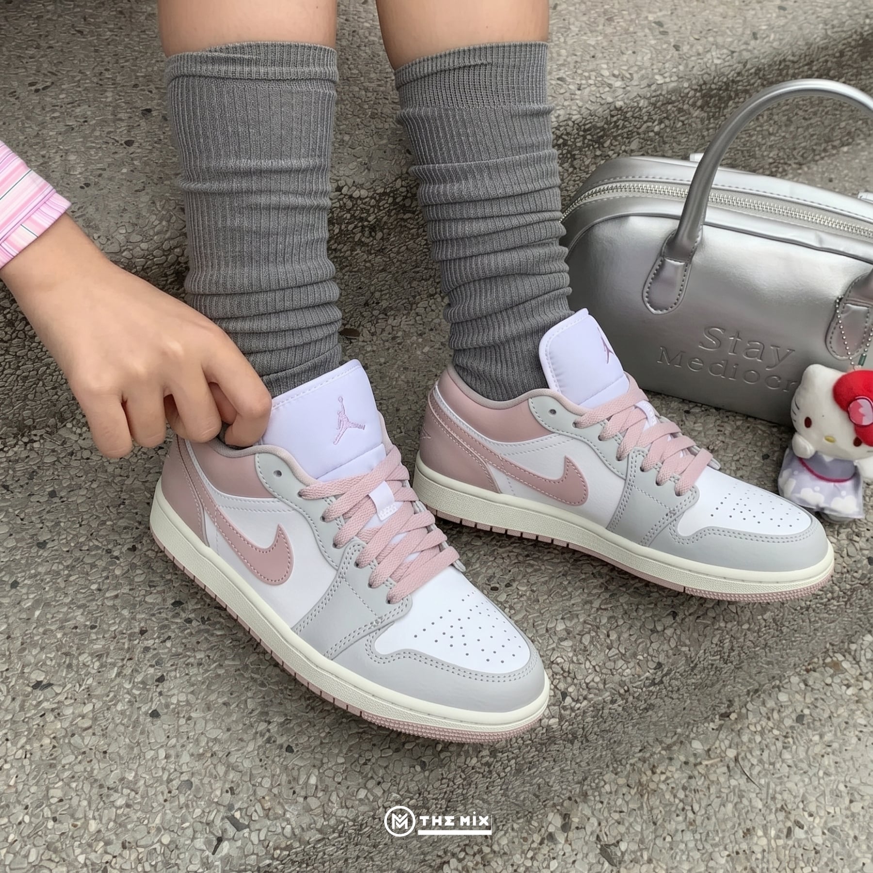 Nike Air Jordan 1 Low 'Particle Rose' - DC0774-606 The Mix Chinh Hãng