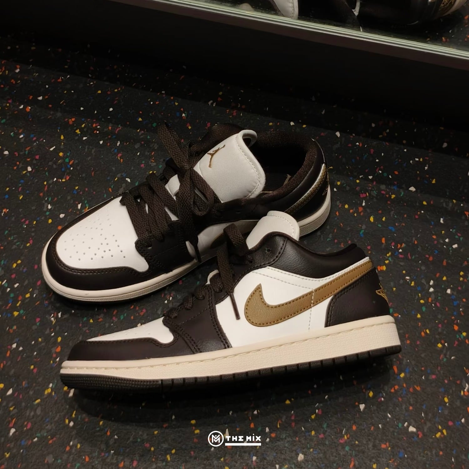 Nike Air Jordan 1 Low Shadow Brown, Jordan 1 Low Shadow Brown, DC0774-200, brown Jordan sneaker, earth tone sneaker, Air Jordan lifestyle sneaker, sneaker chính hãng
