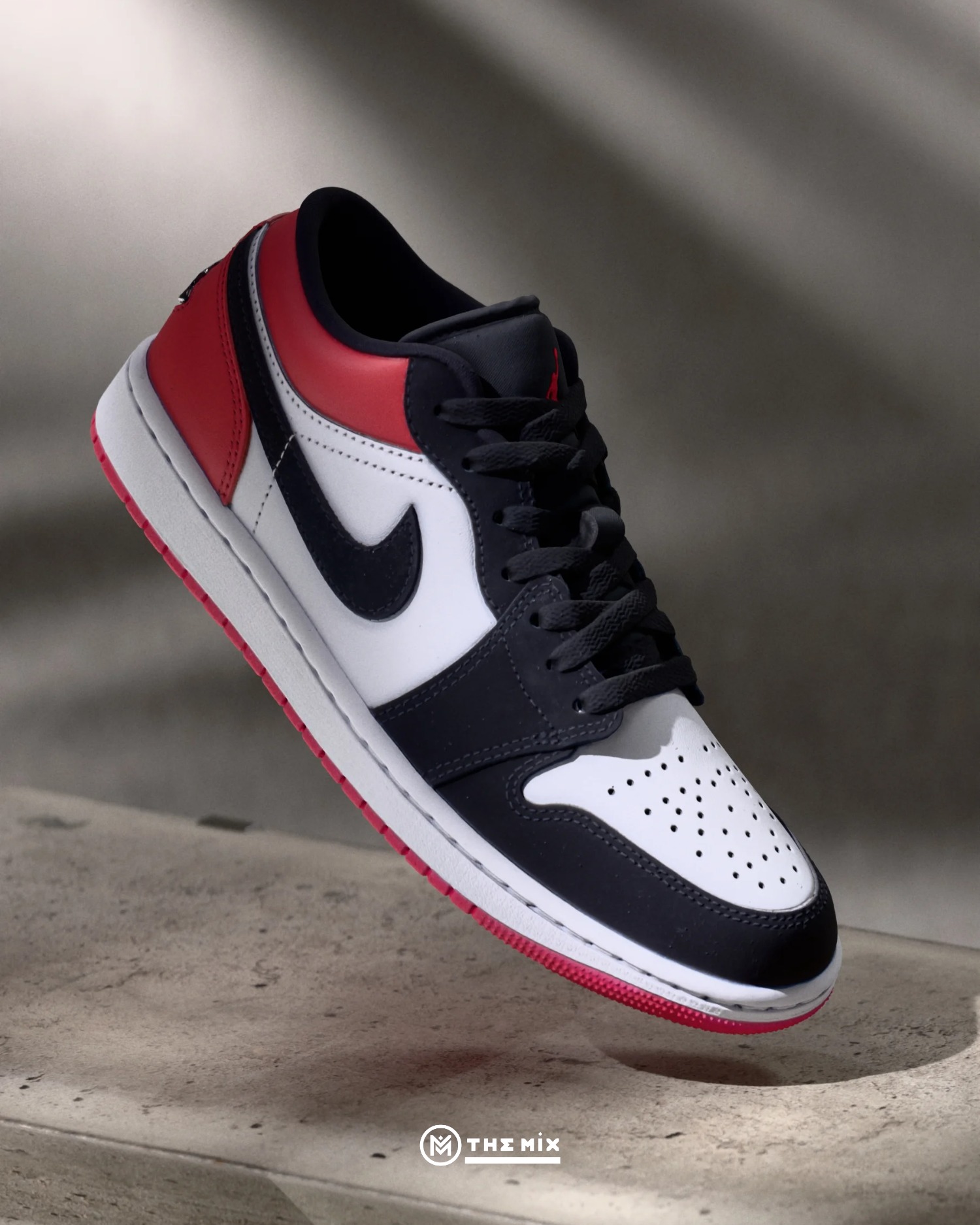 Air Jordan 1 Low Black Toe New, Jordan 1 Low Black Toe, IB8971-106, Jordan special box, upgraded leather Jordan 1 Low, Jordan heel logo, Black Toe Jordan Low
