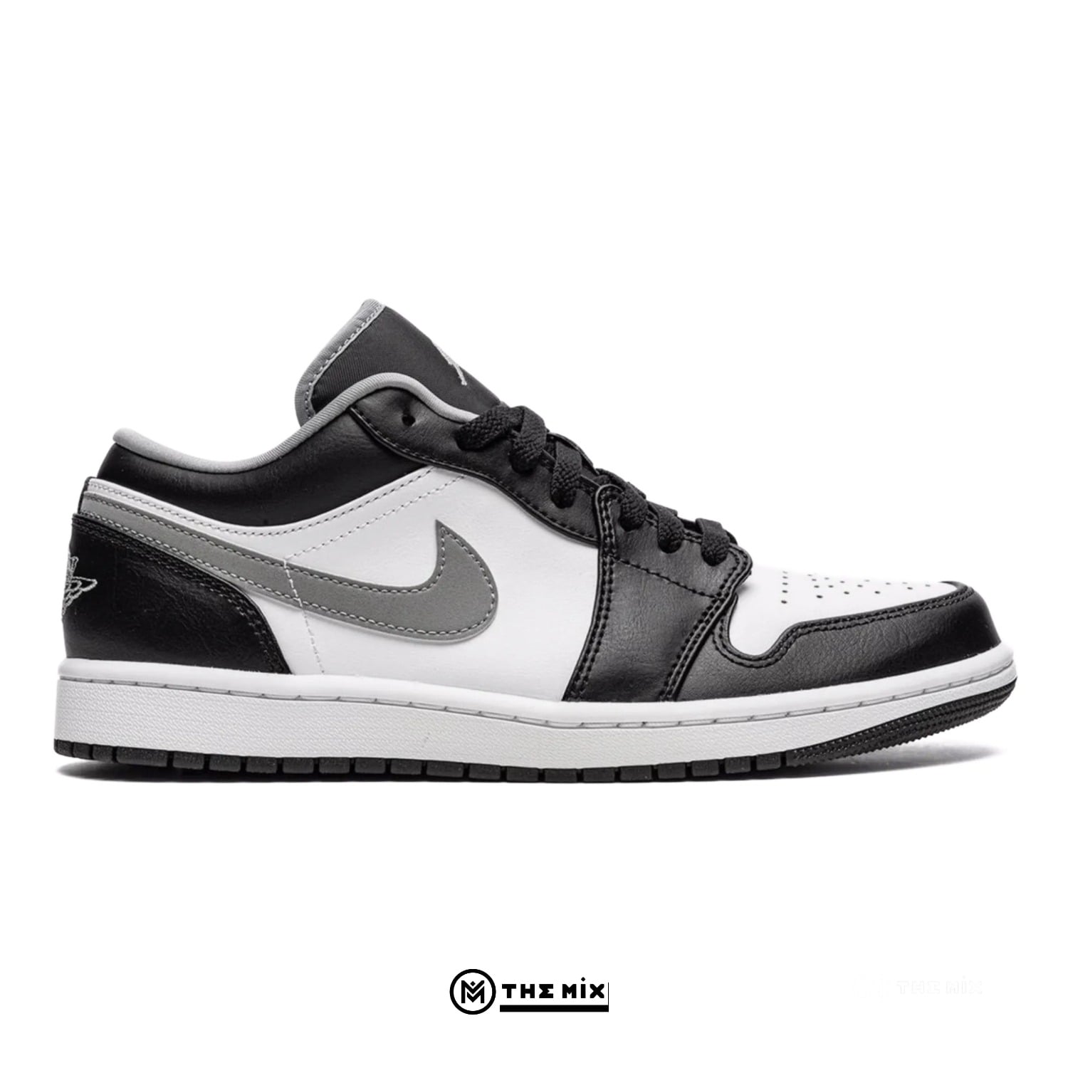 Nike Air Jordan 1 Low Smoke Grey V3, Jordan 1 Low Smoke Grey, 553558-040_43, Air Jordan 1 Low grey black, Nike Jordan lifestyle sneaker, sneaker streetwear
