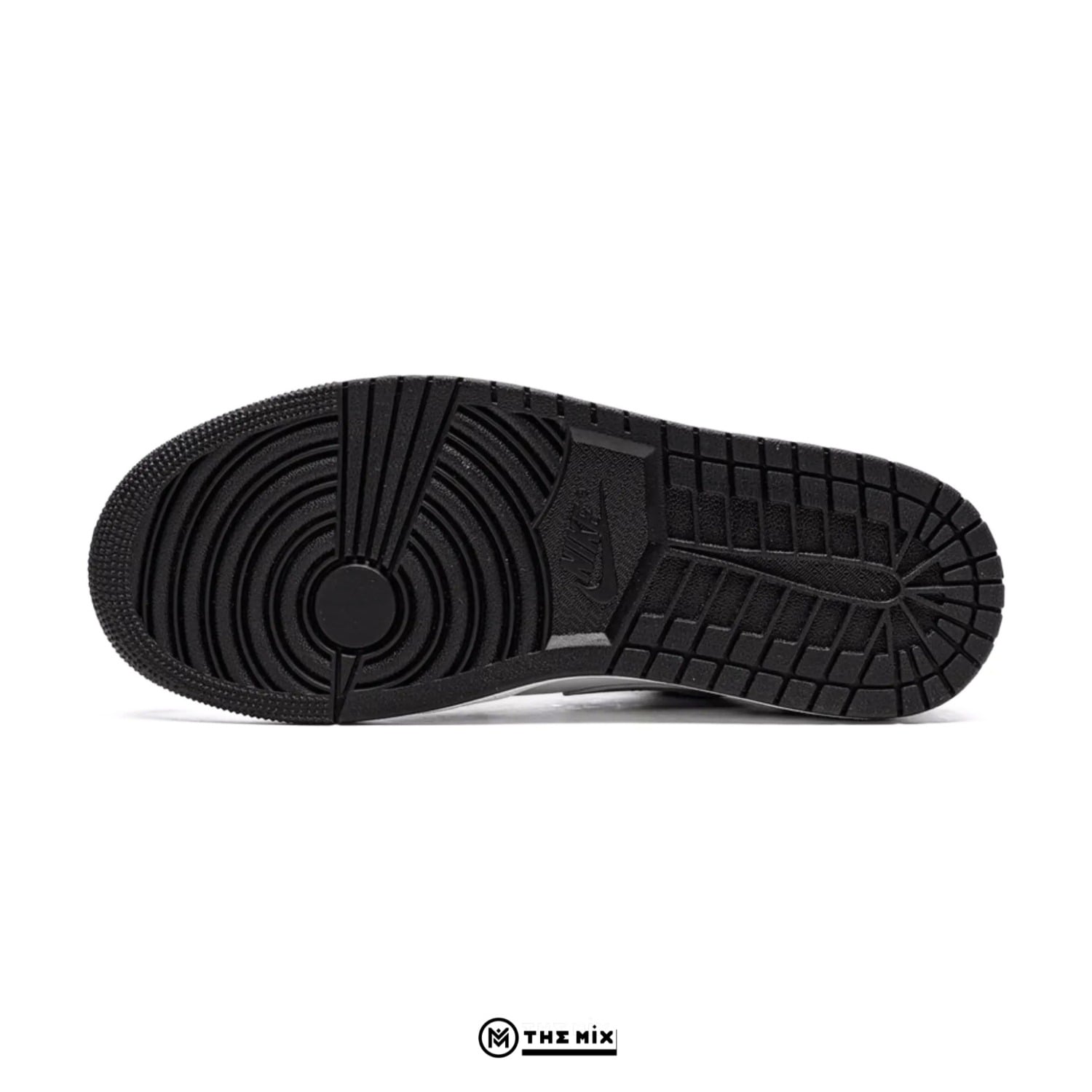 Nike Air Jordan 1 Low Smoke Grey V3, Jordan 1 Low Smoke Grey, 553558-040_43, Air Jordan 1 Low grey black, Nike Jordan lifestyle sneaker, sneaker streetwear