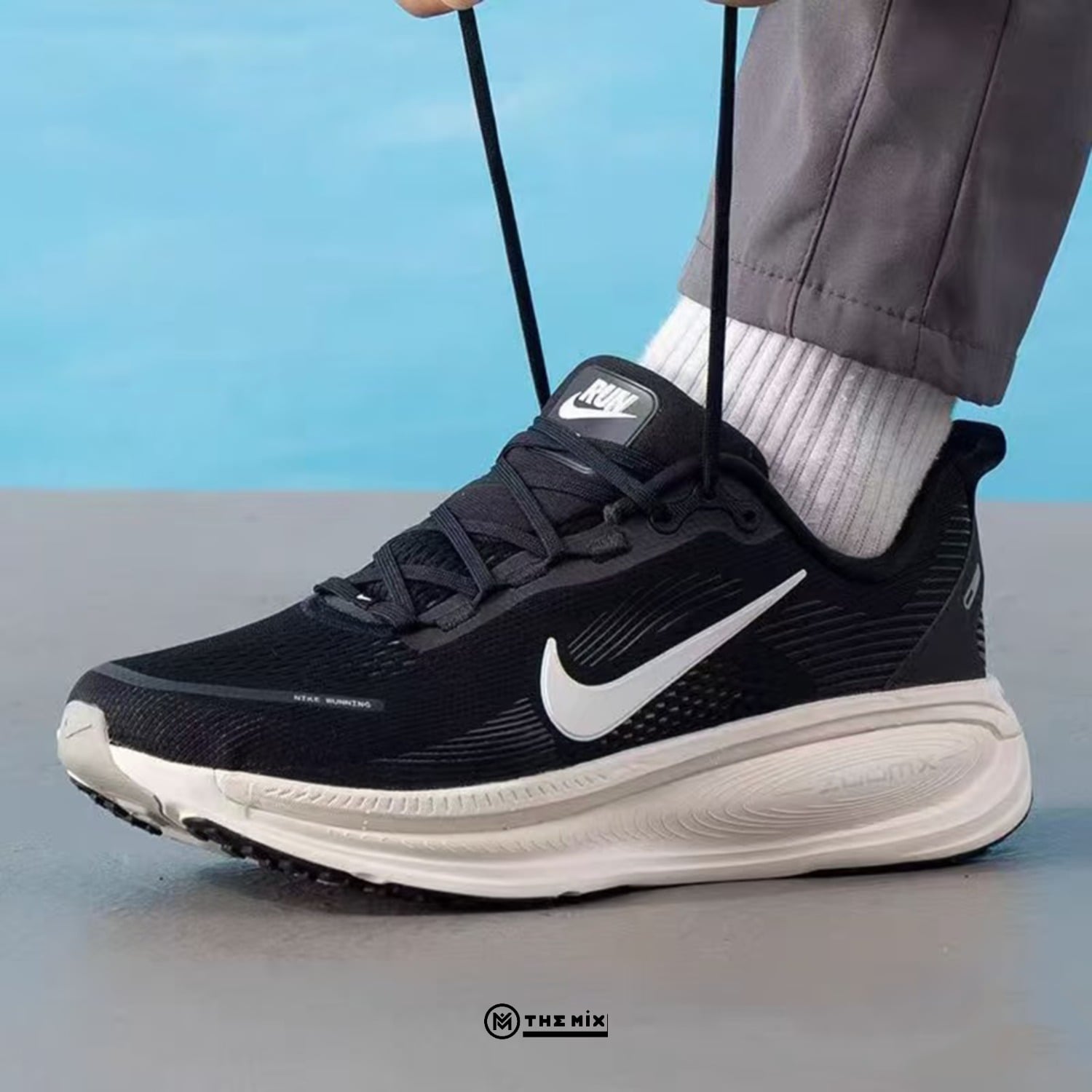Nike Air Zoom Vomero 18 Black Coconut Milk HM6803-007
