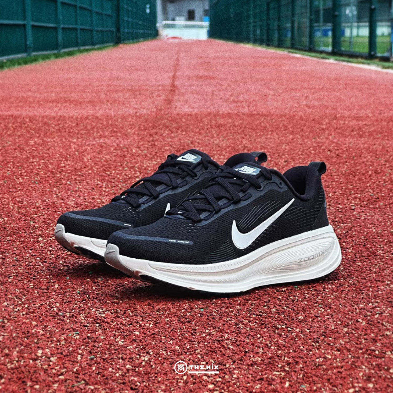 Nike Air Zoom Vomero 18 Black Coconut Milk HM6803-007