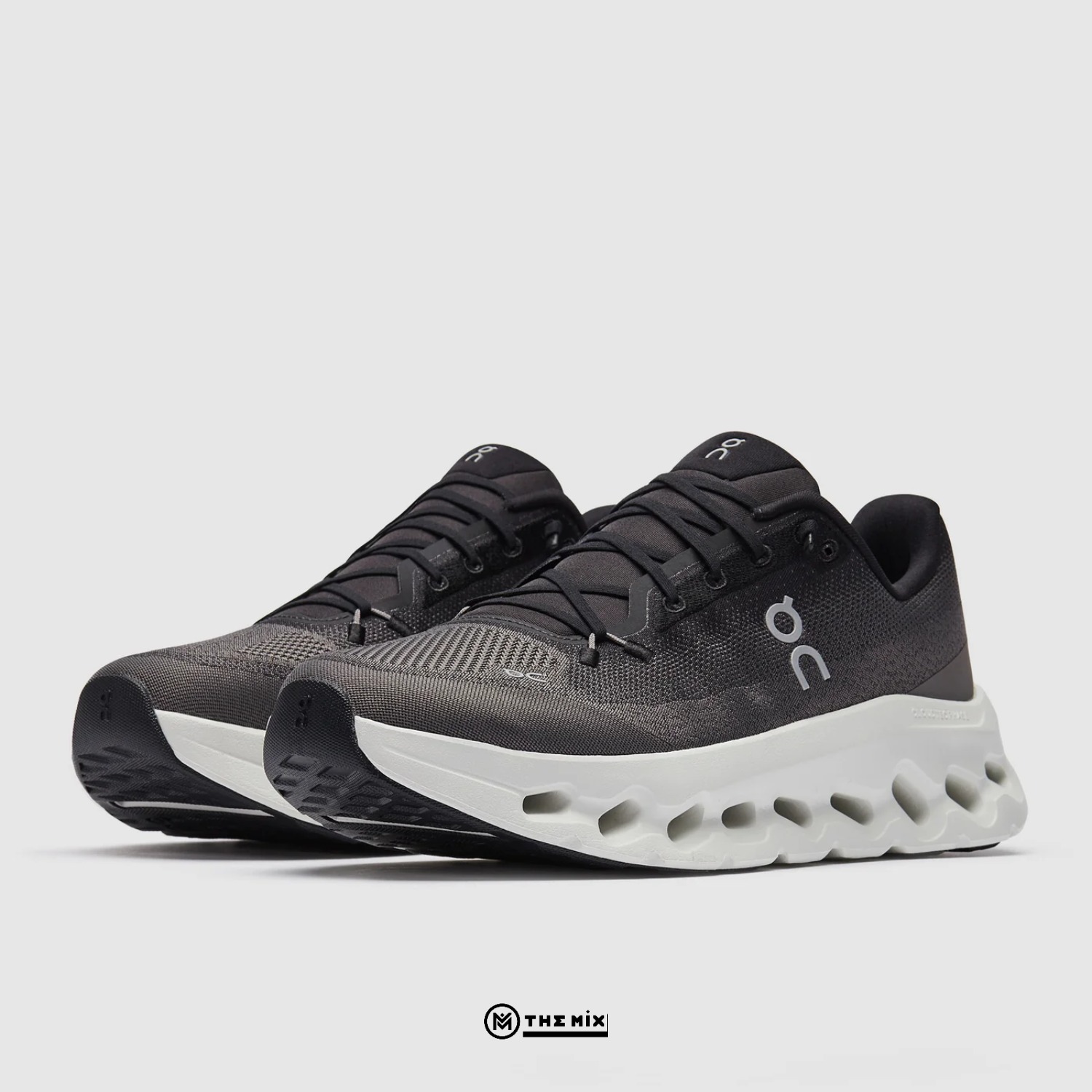ON Running Cloudtilt, Black Asphalt Core, 3ME10100397, CloudTec Phase, Helion superfoam, Swiss sneaker