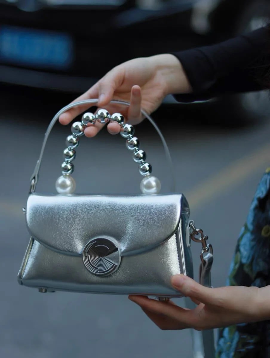 Túi Jual Aroana Bag Chain Tròn - Bạc Metalic