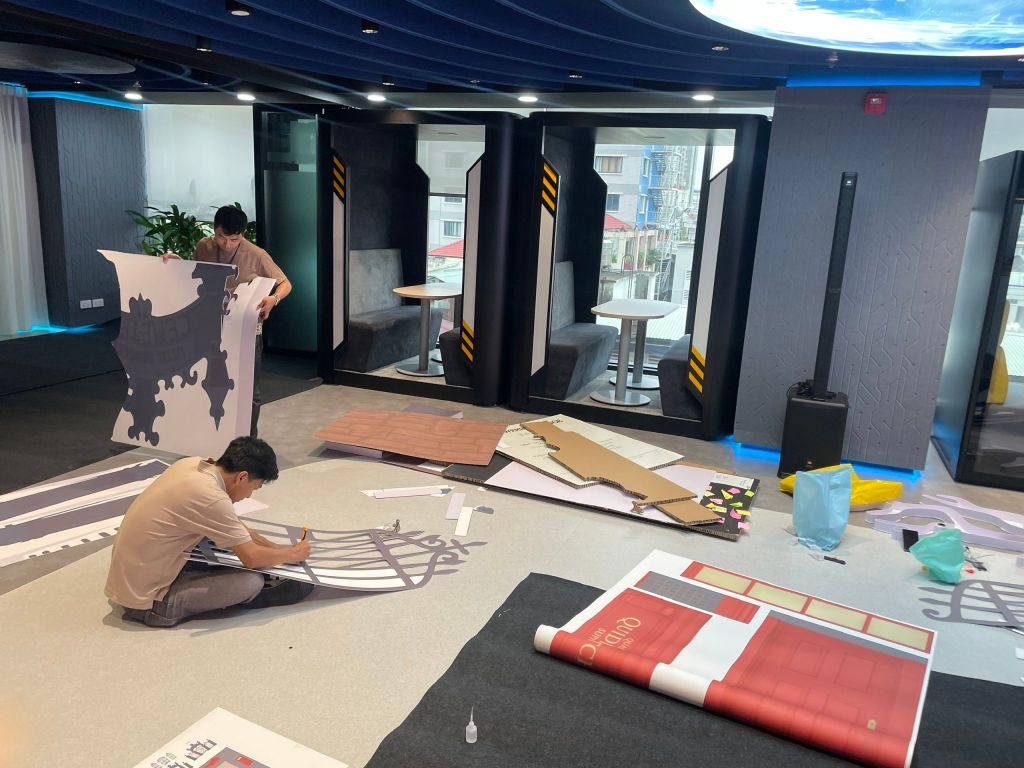 trang trí Halloween concept harry potter