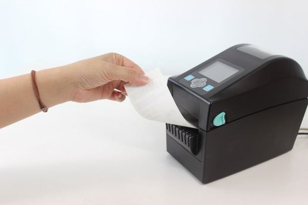 DT200L là chiếc máy in tem đa dụng