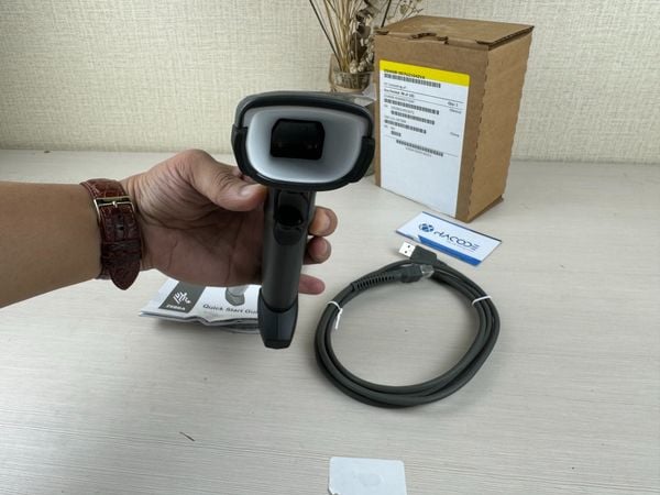 Máy quét mã vạch Zebra DS4608-XD