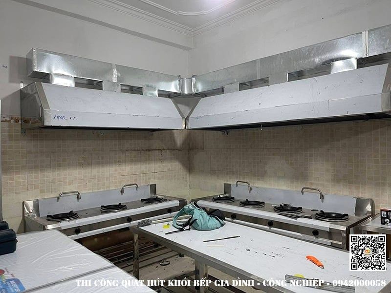 Quạt Hút Mùi Bếp: Giải Pháp Loại Bỏ Khói Và Mùi Dầu Mỡ Triệt Để