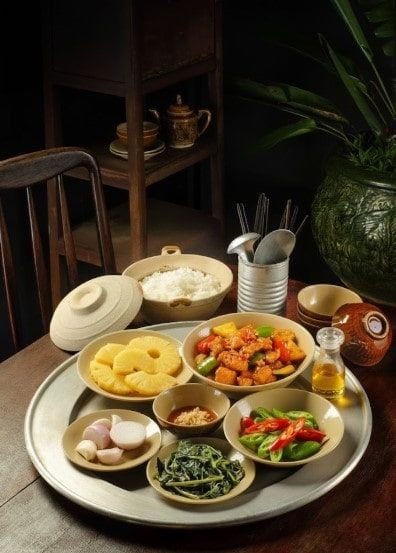 CÁCH LÀM THỊT HEO XÀO CHUA NGỌT NGON ĐẬM VỊ – MÓN NGON DỄ NẤU CHO MỌI NHÀ