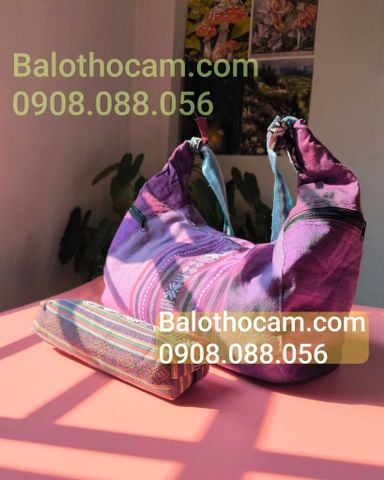 Món quà mang đậm bản sắc dân tộc: gửi trọn tấm lòng người vùng cao trong từng đường kim mũi chỉ