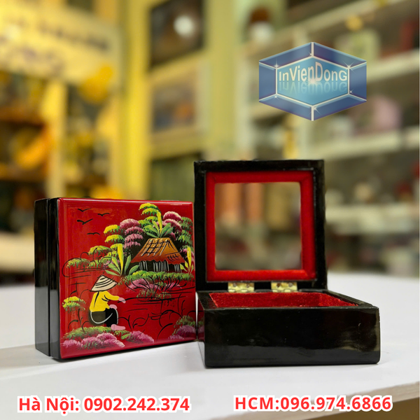 hop-vuong-son-mai-dung-trang-suc-co-guong.jpg