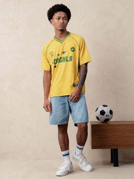 https://cdn.hstatic.net/files/1000253775/file/ao-thun-nam-icondenim-golden-squad-1__1_.jpg