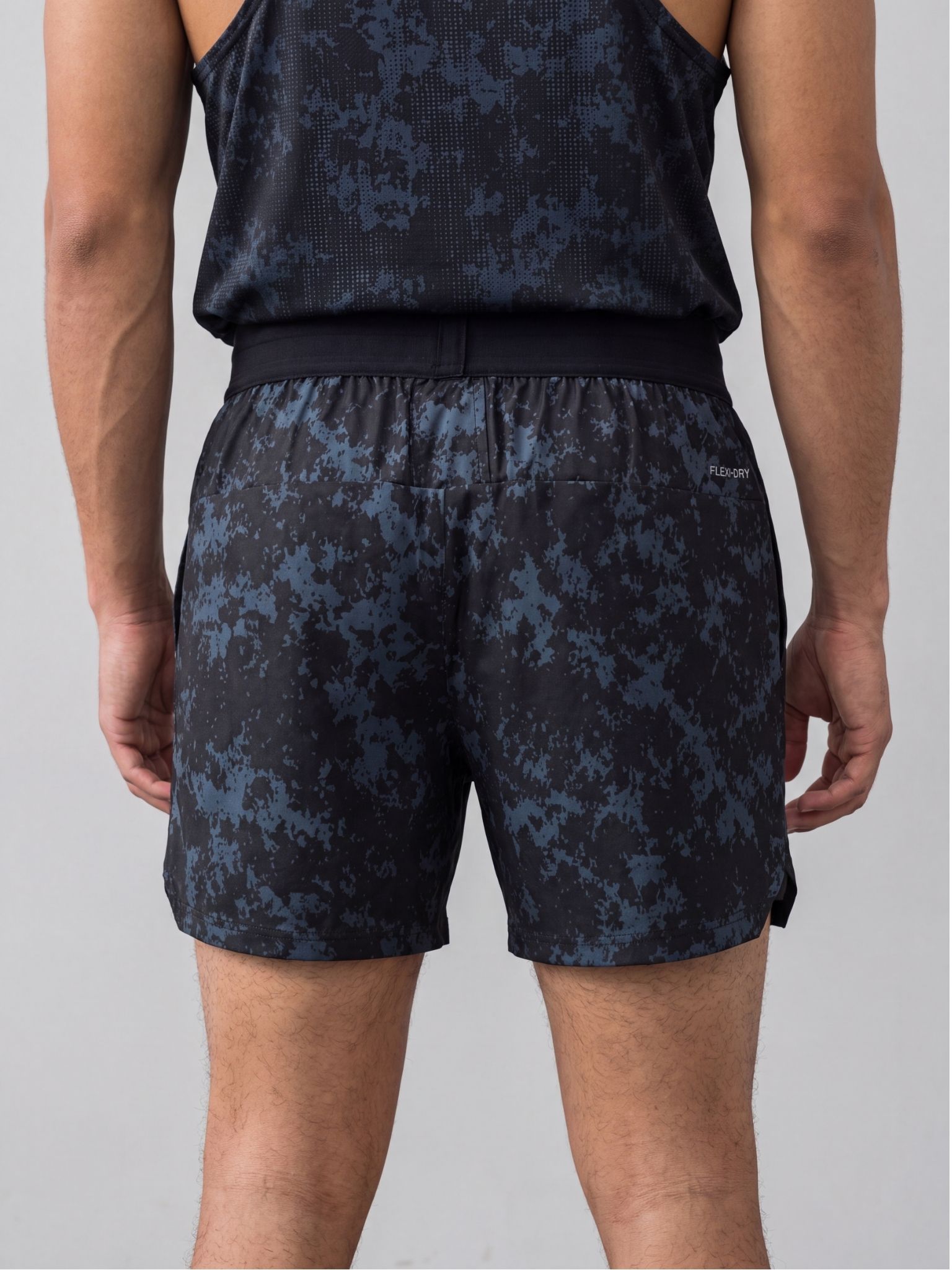 Quần Short Nam RUNPOW In Camo