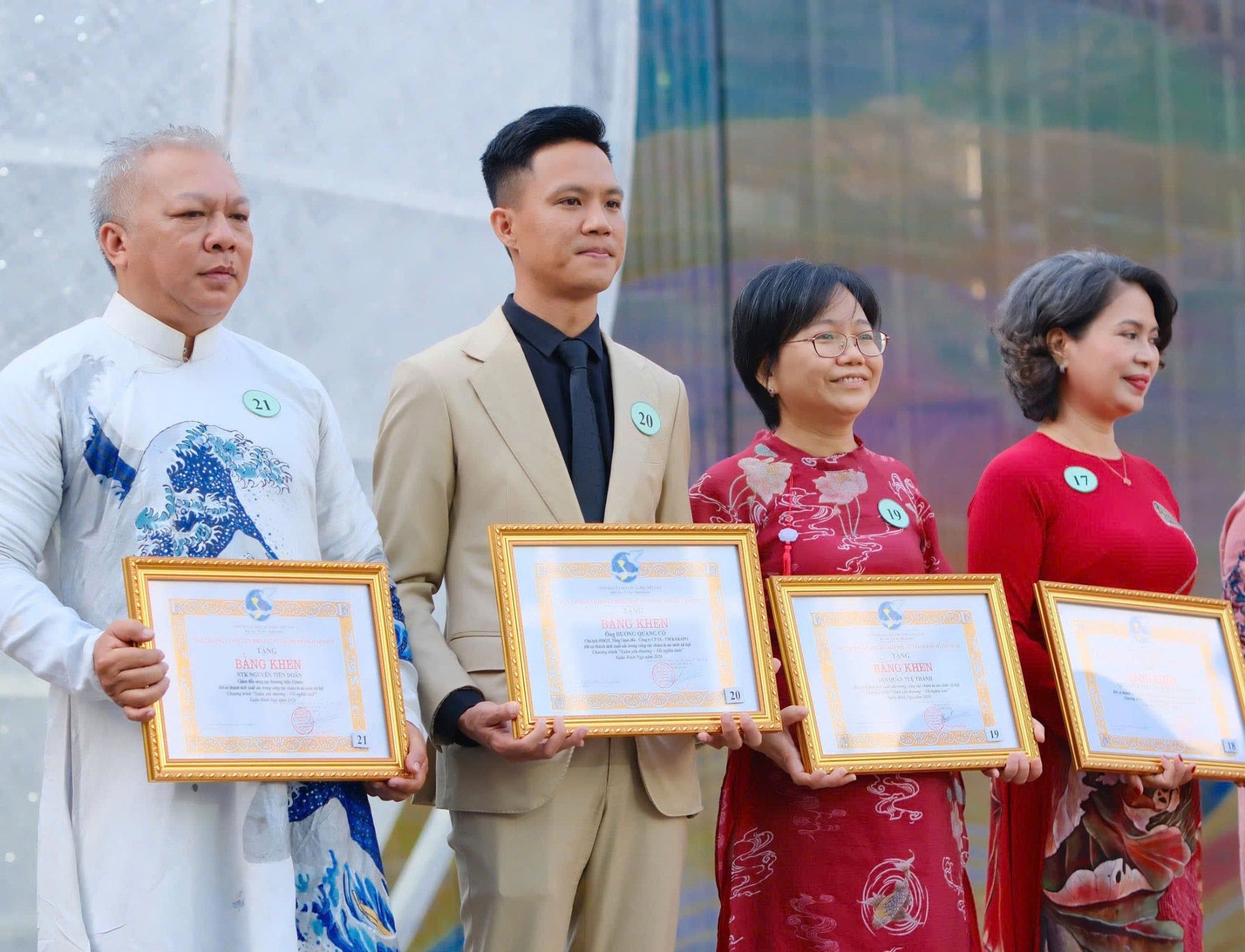 NGƯỜI SÁNG LẬP THƯƠNG HIỆU KAKAPO – ÔNG DƯƠNG QUANG CÓ VINH DỰ NHẬN BẰNG KHEN CỦA HỘI LIÊN HIỆP PHỤ NỮ TP. HỒ CHÍ MINH VÌ NHỮNG ĐÓNG GÓP CHO AN SINH XÃ HỘI NĂM 2026