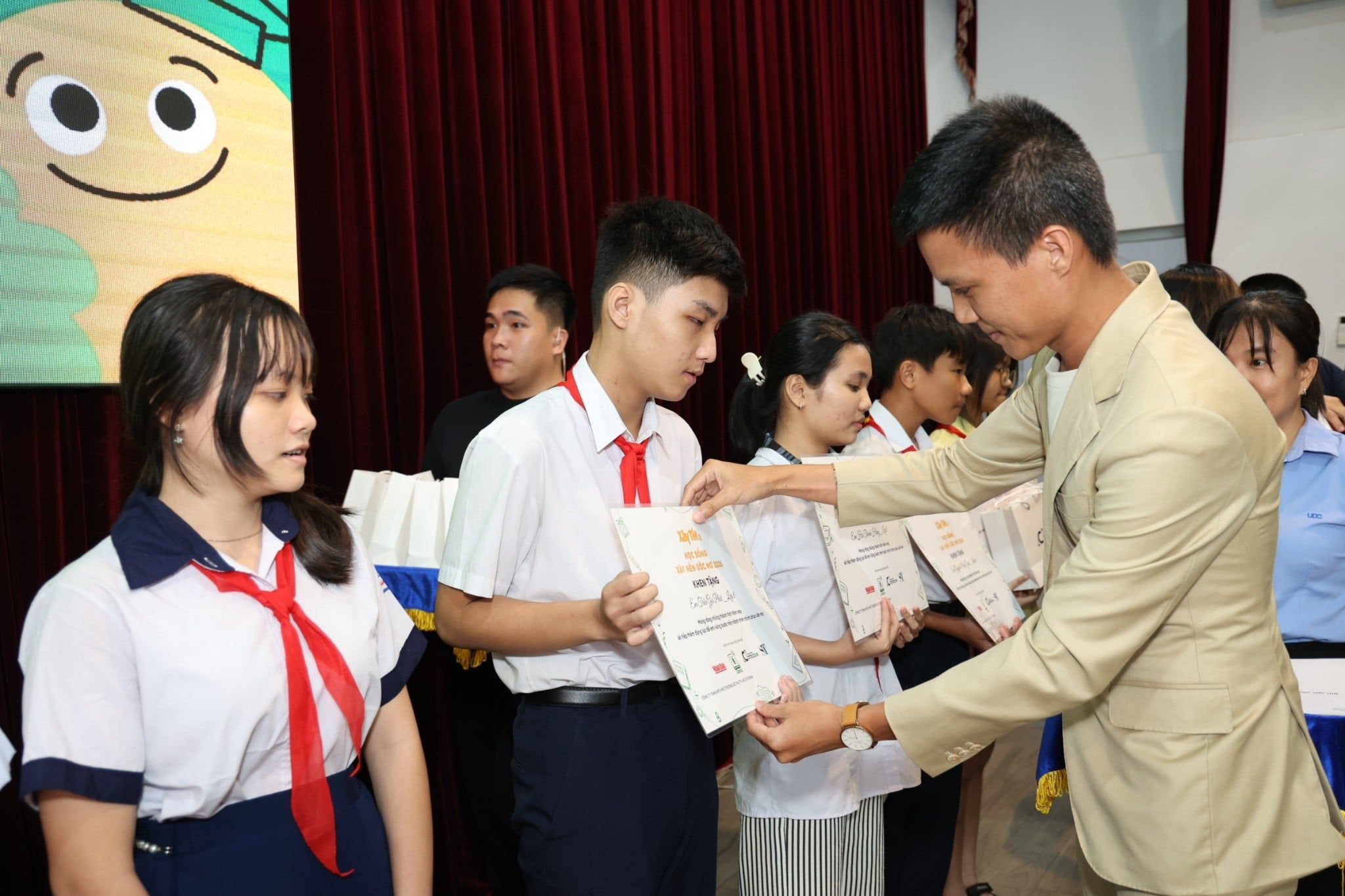 KAKAPO đồng hành cùng Coteccons trong chương trình “Xây nền ước mơ”, tiếp sức đến trường cho con em công nhân