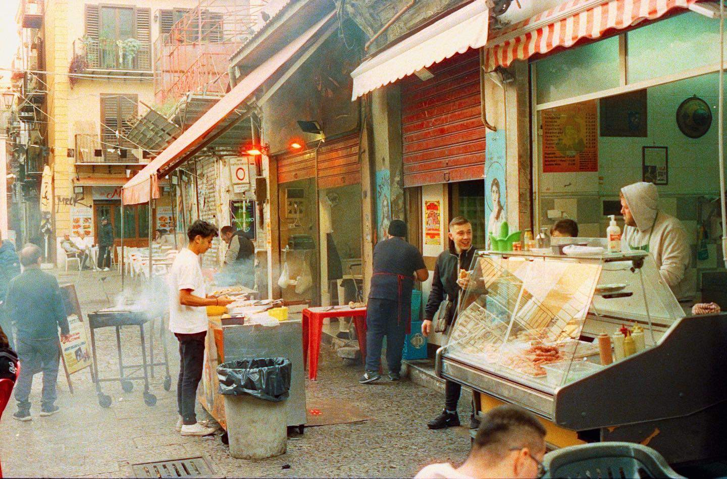 RETOCOLOR  Amber T200, film cuộn 35mm