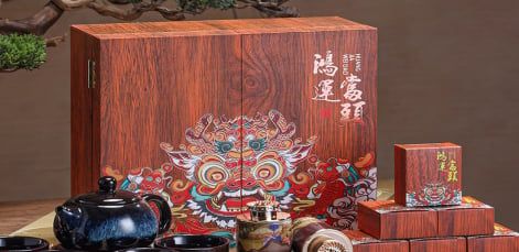 In UV lên&nbsp;bao bì – hộp quà tặng cao cấp