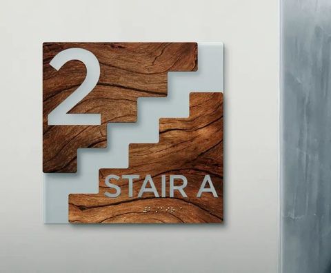 in tai nghe, in giày... bằng uv