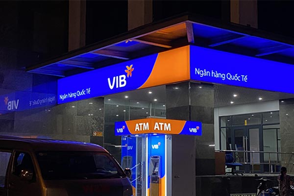 May-in-uv-2-mat-bang-hieu-ngan-hang-vib