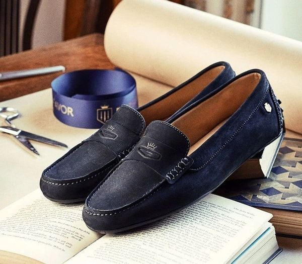 Các loại giày được ưa chuộng nhất 2025: Đẹp, thời trang, dễ phối