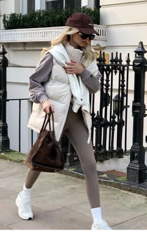 Top 9 Giày Đi Bộ Tốt Nhất 2025, Êm, Nhẹ, Thời Trang & Chính Hãng