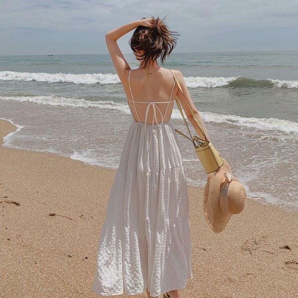 Outfit đi biển cho nữ: 15 công thức mặc xinh, thoáng và lên ảnh đẹp