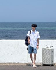 Outfit đi biển nam: 15 công thức mặc gọn, thoáng và không bị sến