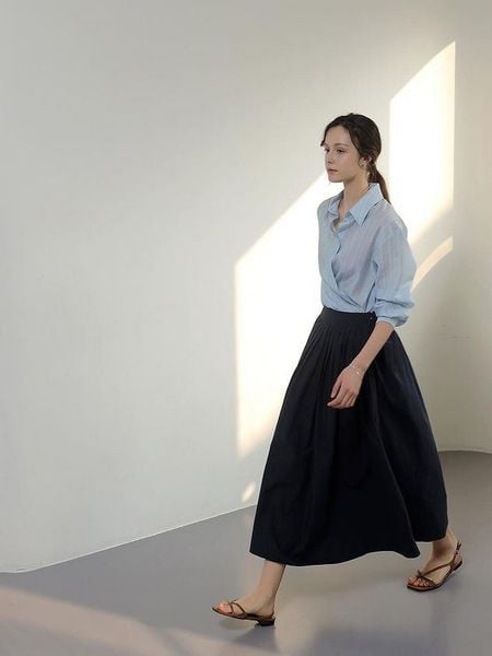 15+ Cách phối đồ với chân váy xòe dài đẹp, nữ tính và dễ ứng dụng