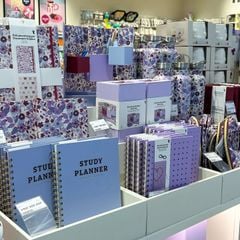 Gợi ý 25+ quà Noel cho đồng nghiệp 2025 tinh tế, dễ tặng, không gây hiểu lầm