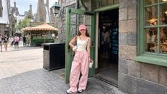 Quần hồng phối áo màu gì? Chọn màu áo đẹp theo từng sắc hồng